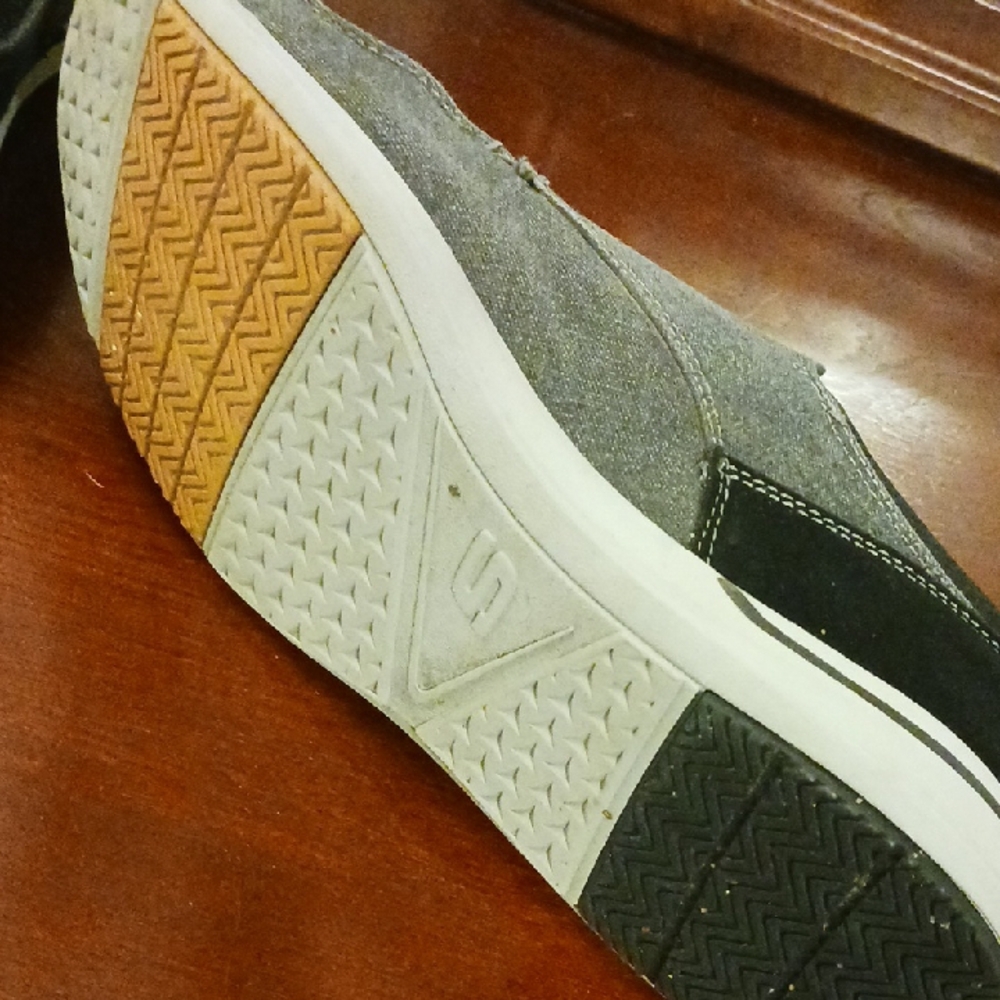 Skechers Men's Gray Casual Shoes - Picture 6 of 6
